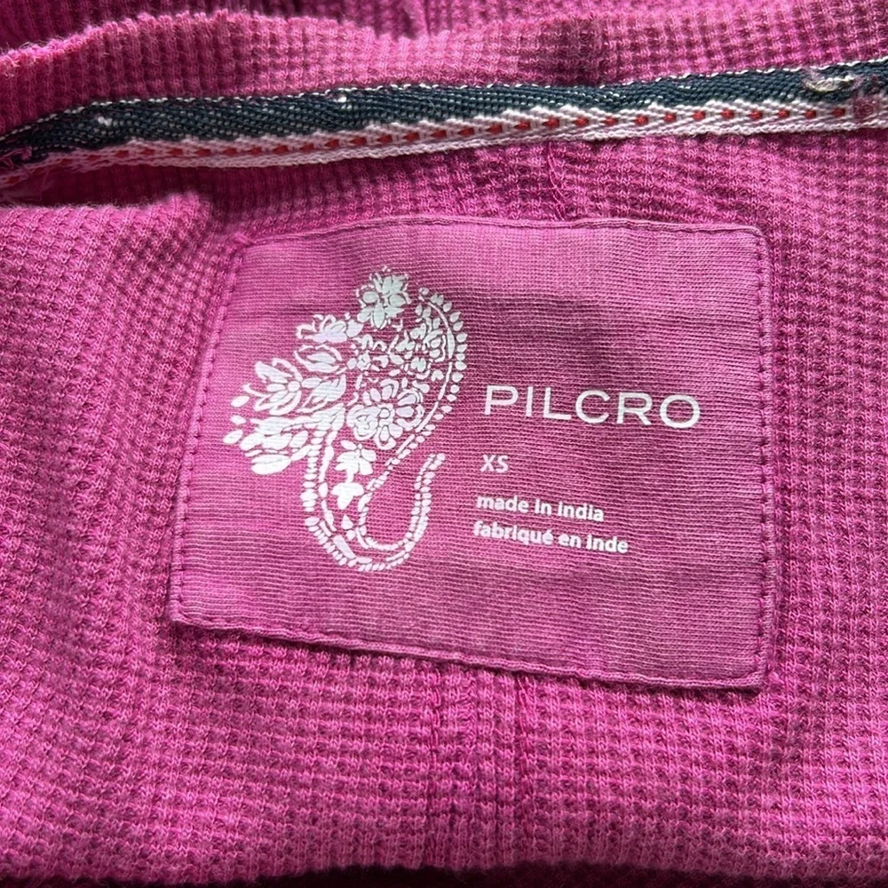 Anthropologie Pilcro Thermal Waffle Knit Split Hem Top in Raspberry Sz XS NEW